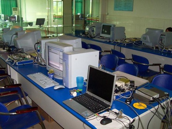 计算机实验室
